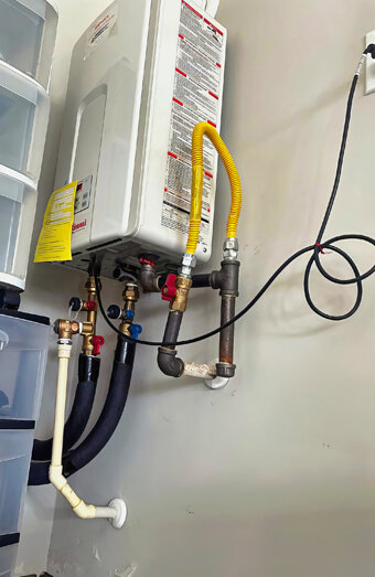 https://willettonhotwater.com.au/uploads/2025/06/instant-hot-water-systems-65049.jpg